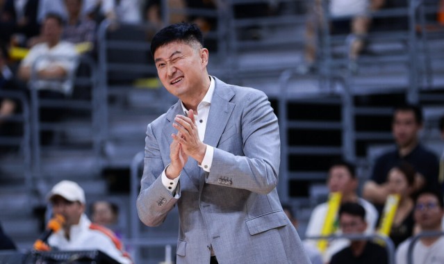 九游-拿过11冠被淘汰也不遗憾！粤媒喷杜锋：这么说你问过老板队员吗